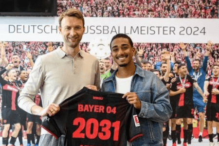Arthur renovou contrato e agora tem vínculo até 2031