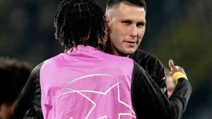 Campeão pela Alemanha surpreende e anuncia aposentadoria aos 30 anos