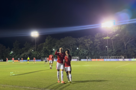 Darlene celebra gol da vitória Colorada