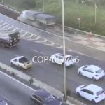 Vídeo: carreta bitrem utiliza área de escape do Anel Rodoviário nesta sexta (8)