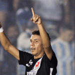 Vasco empata com Paysandu e avança na Copa do Brasil em jogo com gol contra e expulsão