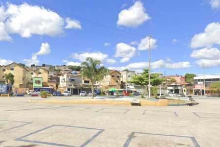 Praça da Savassi Palmital • Google Street View