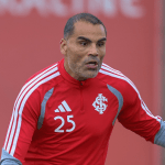 Pezzolano prepara novidade no Inter para duelo com Athletic pela Copa do Brasil