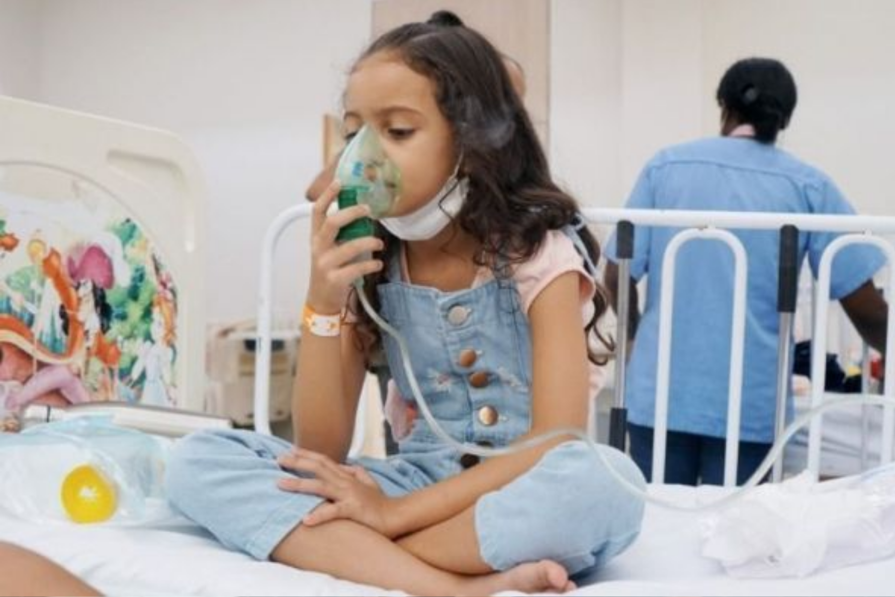 Casos de síndrome respiratória aguda grave seguem em queda no Brasil, diz Fiocruz