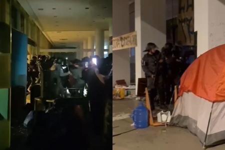 PM desocupa reitoria da USP; estudantes relatam agressões com cassetetes e uso de gás