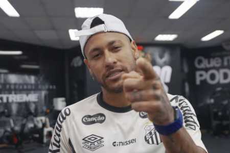 Neymar foi convocado para representar a Seleção Brasileira na Copa do Mundo