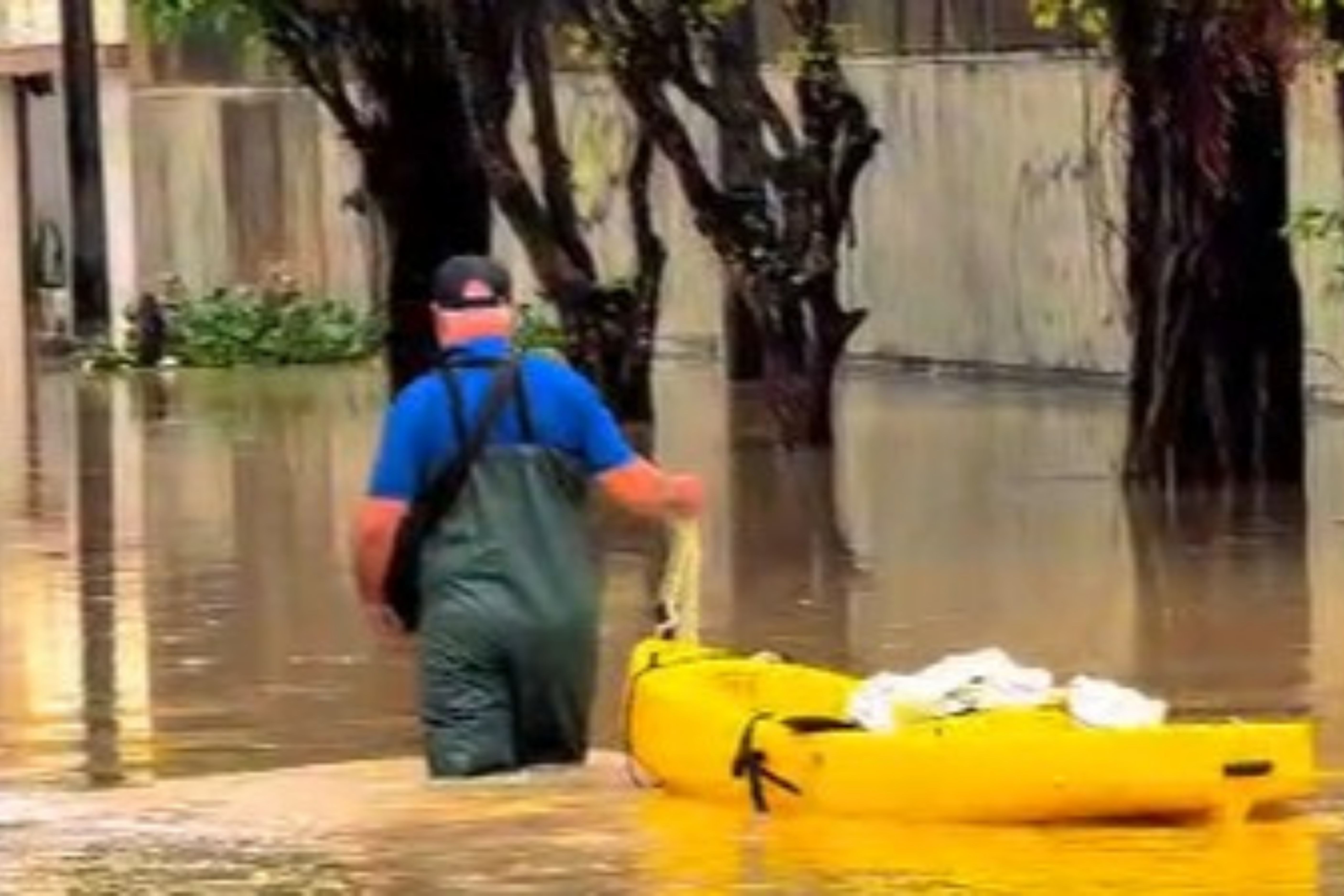Grande Recife tem tempestade de 100mm em apenas 24h e vira palco de tragédias