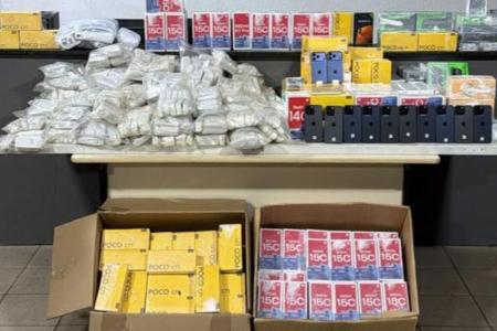 PC apreende 77kg de haxixe escondido em pneus de caminhão com carga de farinha • Divulgação PCMG