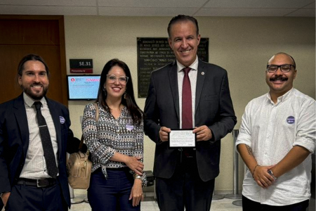 Advogados Marcos Soares Rodrigues Alves e Luana Mendes Fonseca de Faria; deputado Coronel Henrique e Juan Conde, presidente da Federação Mineira de Esportes Eletrônicos • Divulgação