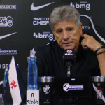 Renato Gaúcho reage e é direto sobre expulsão de Thiago Mendes em Vasco x Paysandu