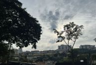 Domingo em BH pode ter máxima de 28 °C e pancadas de chuva