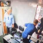 Vídeo: homens roubam bracelete avaliado em R$ 80 mil e arma de comerciante em BH