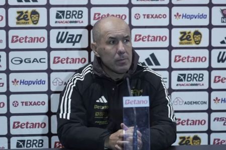 Leonardo Jardim em entrevista coletiva do Flamengo após vitória sobre o Grêmio