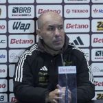 Jardim reage à vitória do Flamengo contra o Grêmio e destaca superioridade