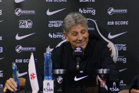 Renato Gaúcho, técnico do Vasco, em entrevista coletiva no São Januário