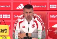 Pezzolano, do Inter, rasga elogios a Paulinho Paula e explica reserva