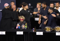 UFC: lutador provoca Poatan, cria tumulto com Topuria e é expulso de coletiva