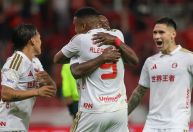 Veja o que disseram Alerrandro e Bernabei após gols pelo Inter contra o Vasco