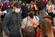 Manifestação de universitários termina em confusão e agressão de vereadores em SP
