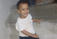 Homem de 19 anos é conduzido à delegacia após morte de bebê por cerol na Grande BH