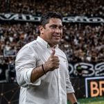 Grupo de conselheiros protocola impeachment contra presidente do Ceará