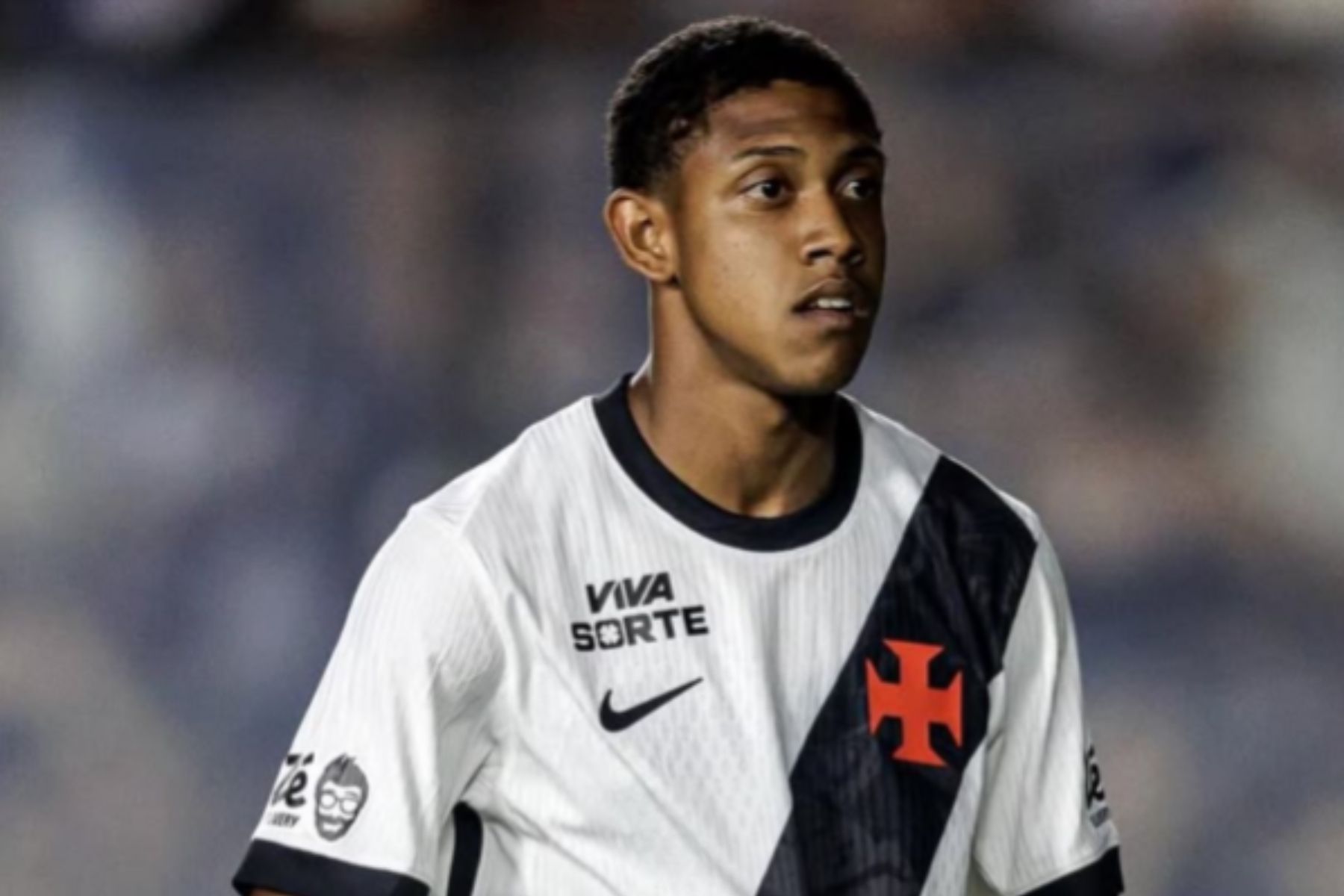 Lazaroni sai em defesa de jovem do Vasco expulso em derrota da Sul-Americana