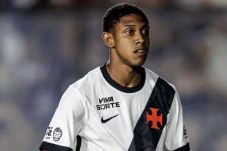João Vitor, lateral do Vasco
