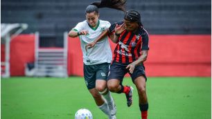 Juventude goleia Vitória fora de casa e respira no Brasileirão Feminino