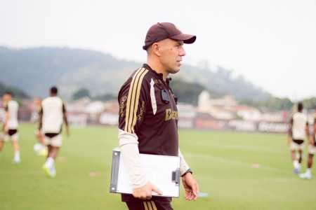 Leonardo Jardim, técnico do flamengo