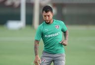 Últimos treinos podem ser decisivos para retorno de meia no Fluminense