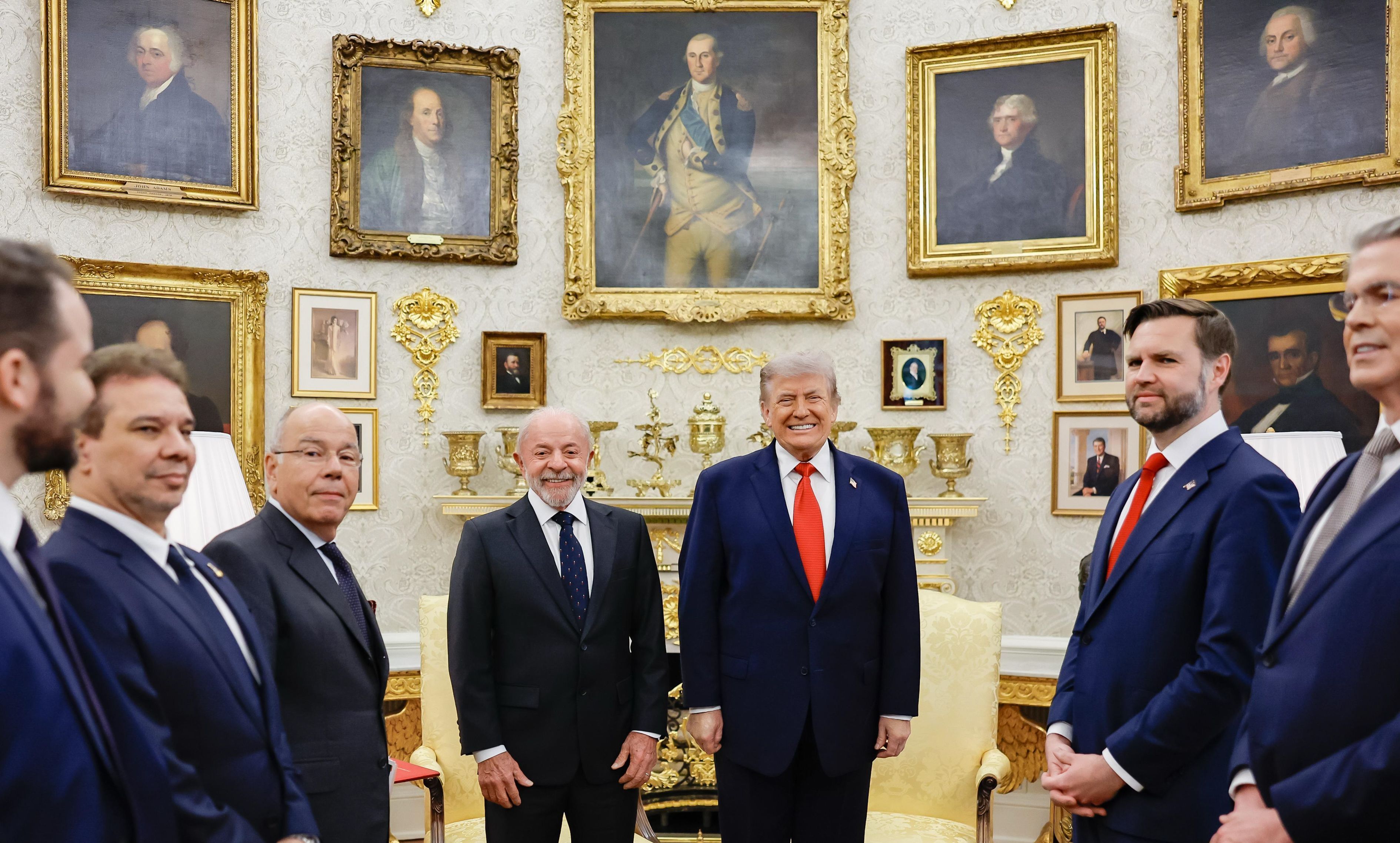 Lula diz que não discutiu eleições brasileiras com Trump: 'É um assunto brasileiro'