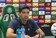 Abel Ferreira abre o jogo sobre futuro no Palmeiras às vésperas da janela