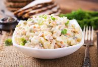 'Maior erro da salada russa é usar óleo do atum', alertam chefs bascos