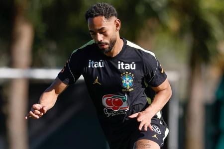 Matheus Cunha durante sessão de treinamento pela Seleção Brasileira em 2026
