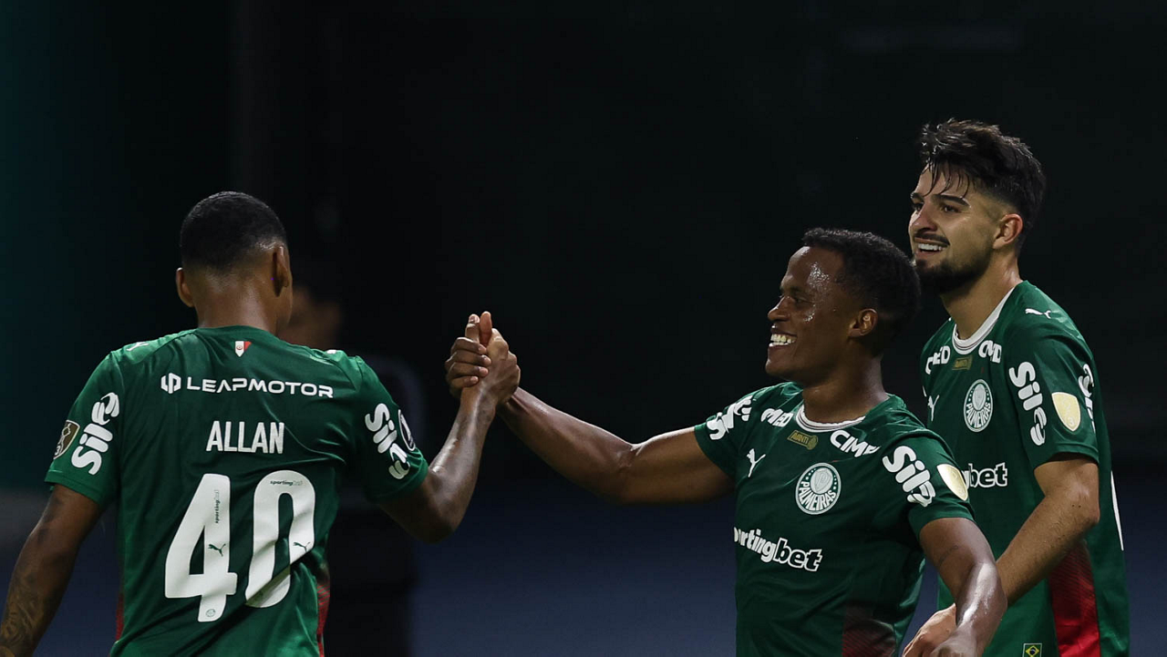 Palmeiras goleia Junior Barranquilla e avança em segundo no grupo da Libertadores