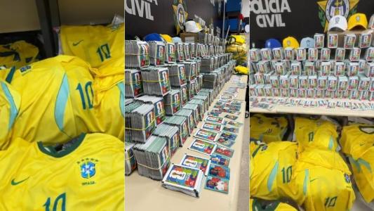 Polícia Civil apreende 200 mil figurinhas falsas da Copa de 2026 no RJ; veja imagens