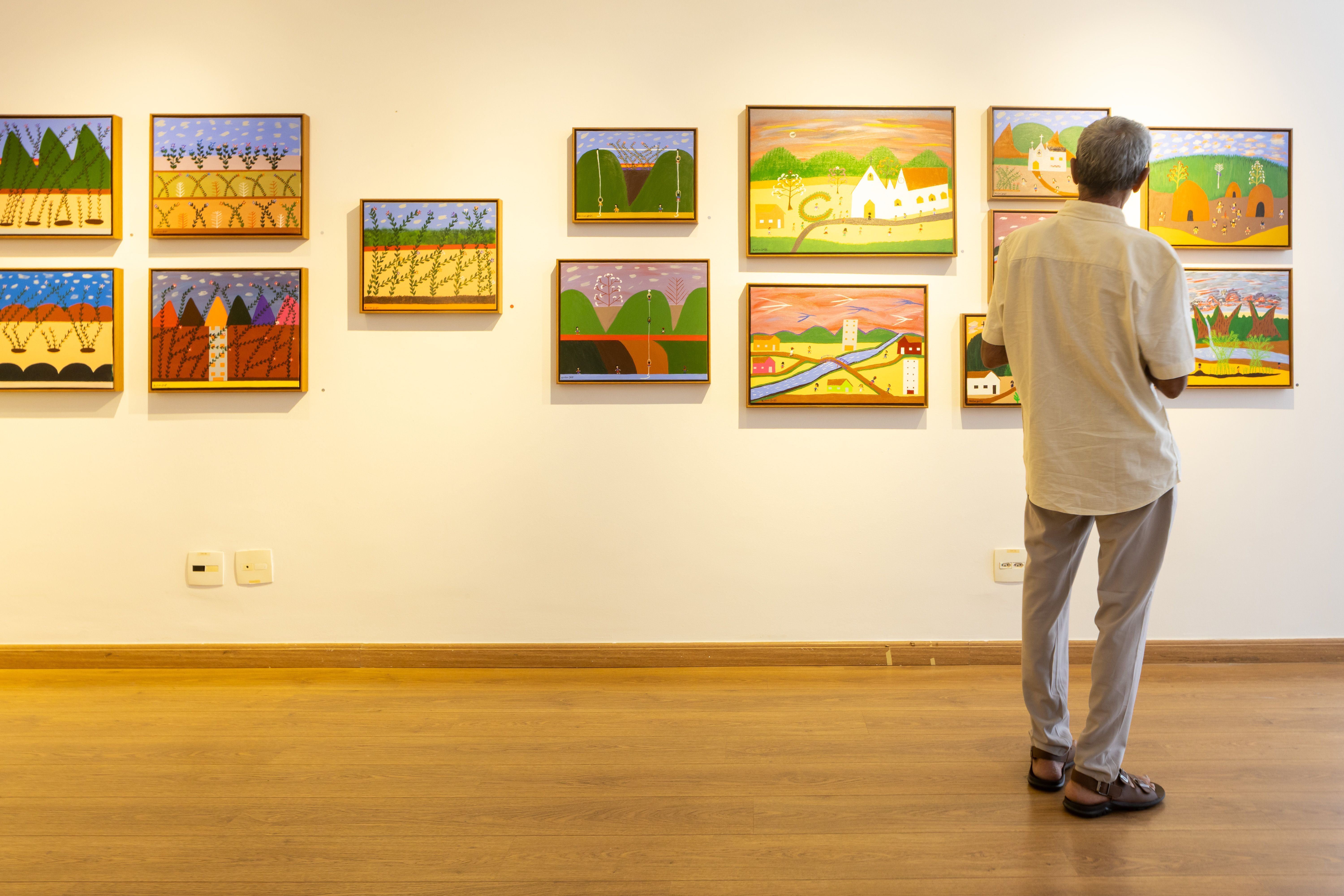 Dia do Artista Plástico: exposição de mineiro ex-carroceiro é opção cultural em BH