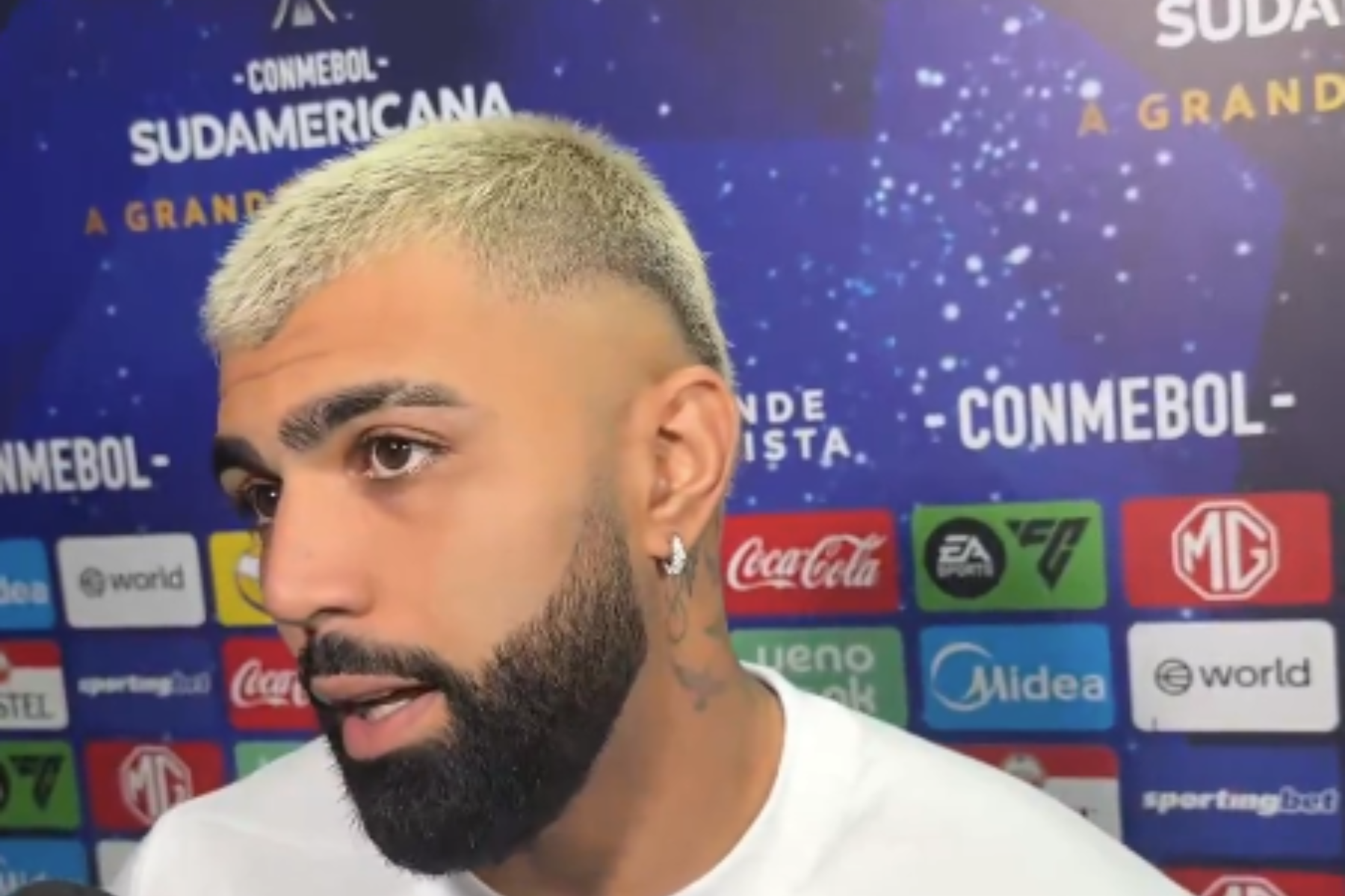 Gabigol destaca mudança para atingir boa fase no Santos: 'No Cruzeiro não tive isso'