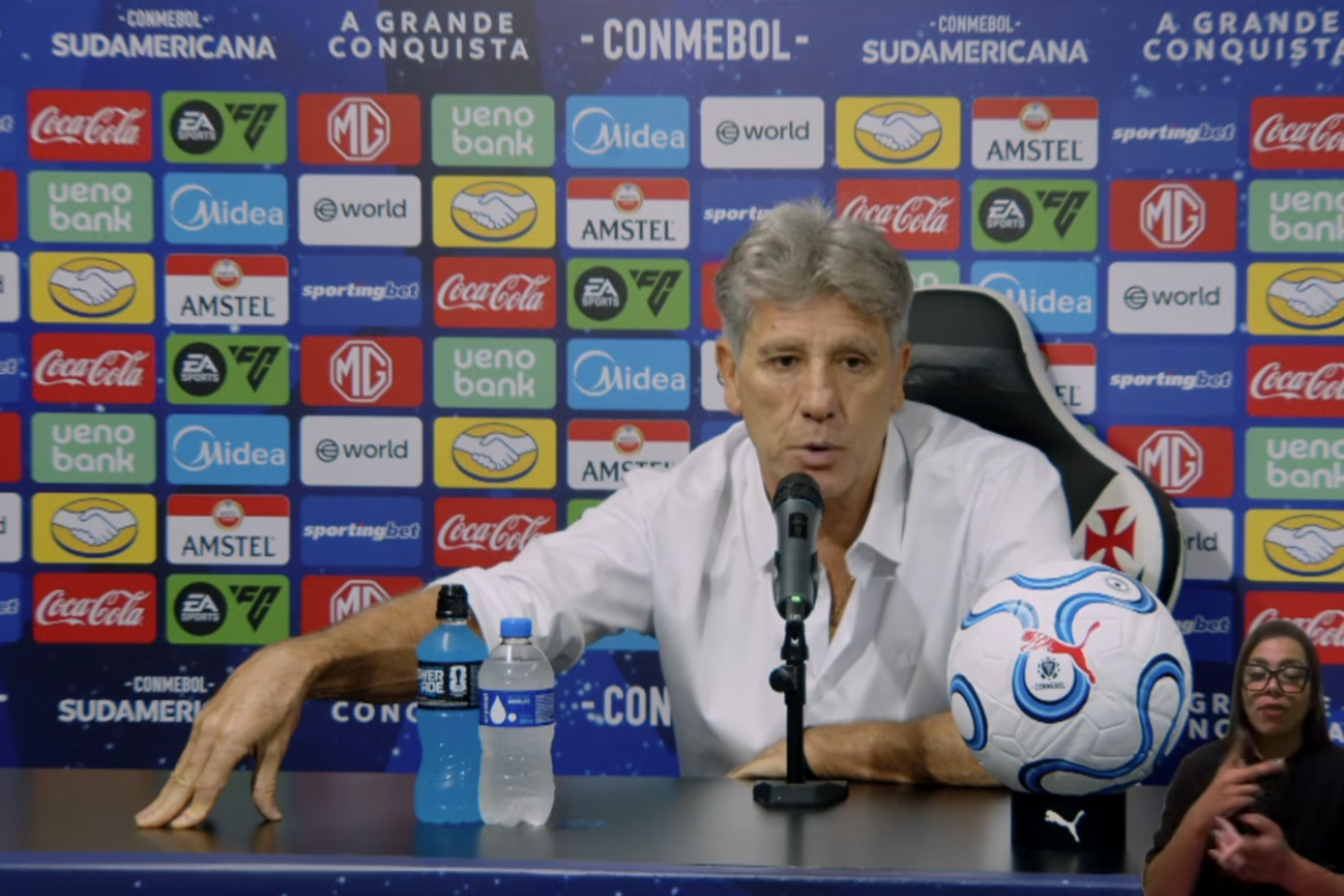 Renato Gaúcho reage a protestos da torcida do Vasco e faz apelo: 'Não será o último'