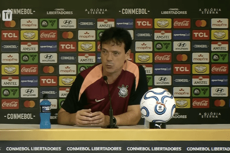 Fernando Diniz, técnico do Corinthians, em entrevista coletiva