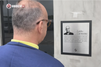 Vasco batiza sala de imprensa do CT em homenagem a jornalista Ledio Carmona; veja vídeo
