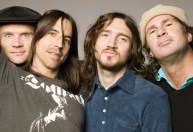 Red Hot Chili Peppers vende catálogo por mais de US$ 300 milhões