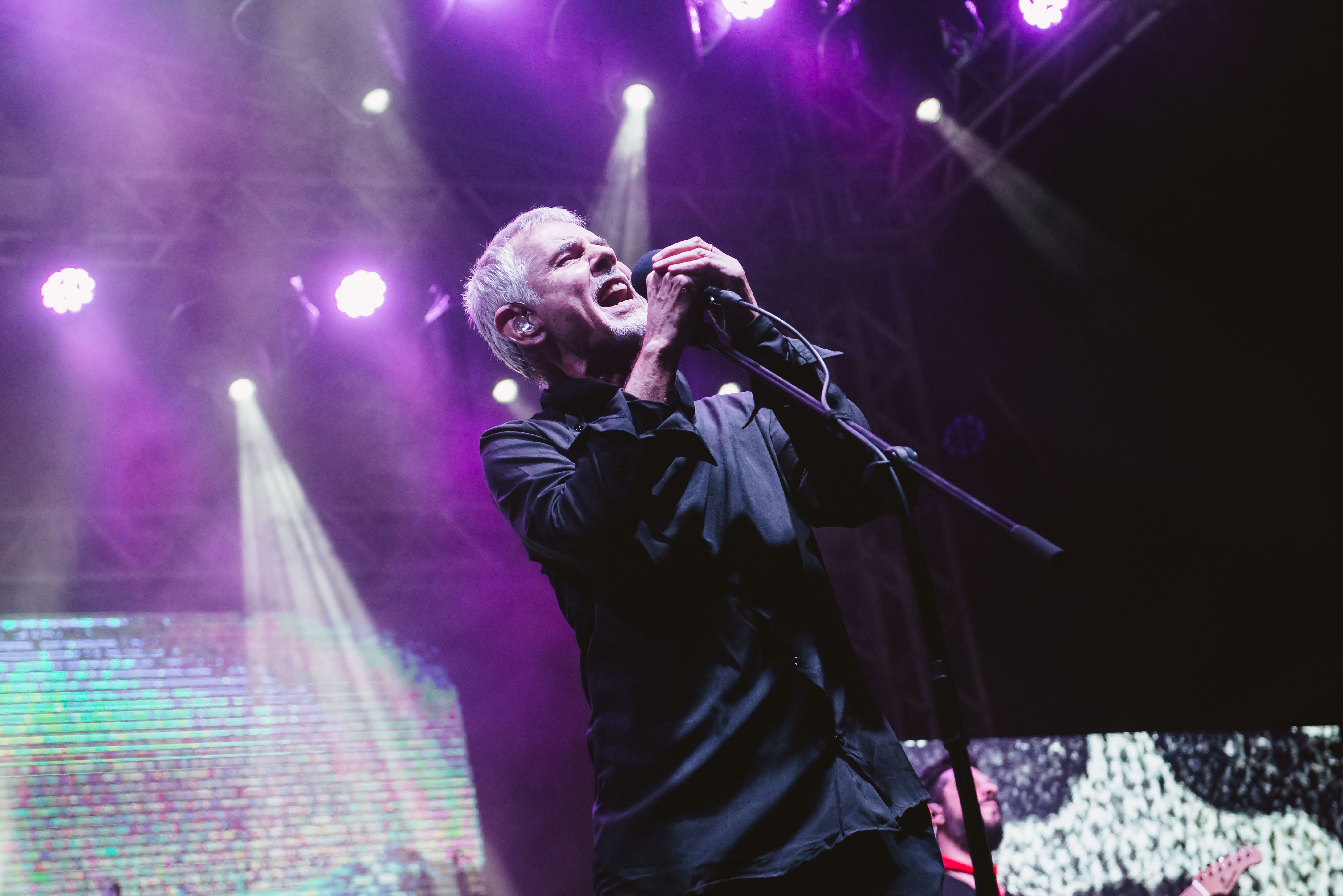 Menina Veneno e inéditas: Ritchie traz nova turnê futurista a Belo Horizonte em agosto