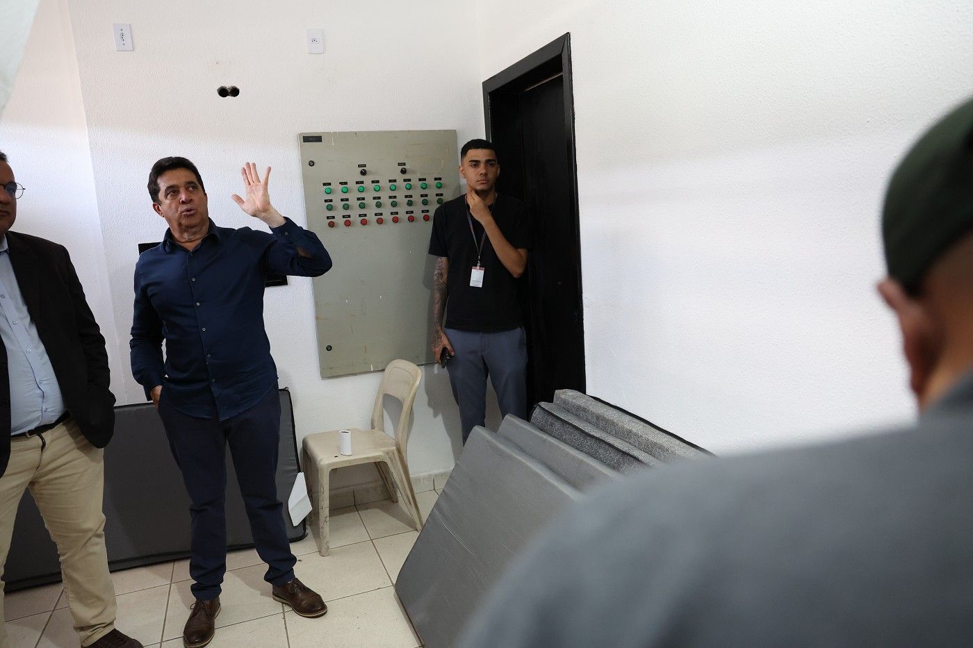 Comissão da ALMG denuncia 'condições indignas' para policiais em presídios da Grande BH
