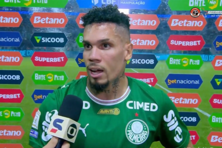 Paulinho, atacante do Palmeiras
