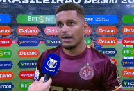 Goleiro da Chape dispara após derrota: 'Mais fácil favorecer o Cruzeiro'