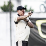 Após duas expulsões diante do Vitória, técnico do ABC detona arbitragem