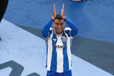 Thiago Silva em comemoração ao título de campeão da Liga Portugal pelo FC Porto em 2026
