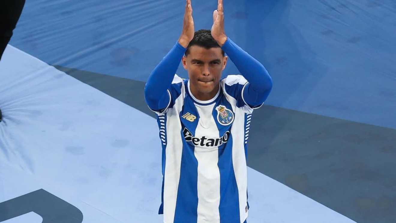 Porto se despede de Thiago Silva após cinco meses e título português
