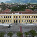 UVA-CE abre edital para professores com salários de até R$ 7,6 mil; veja disciplinas